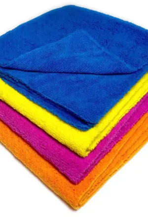Gearhead WaxEdgeless Microfiber Polishing & Buffing Towel with Dual Pile 4 Pack Seasonal Sale