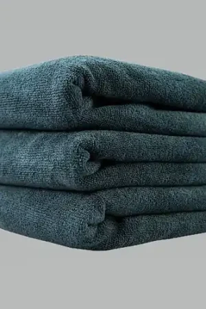 Chemical Guys Premium Red-Line Microfiber Towel - 16in x 16in - 3 Pack - Case of 16 Deal